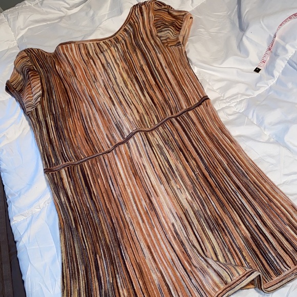 NWOT Axcess Liz Claiborne fit to flare stripe retro style tie waist top med - Picture 13 of 14